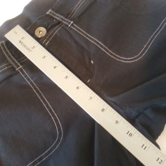 Aventura women's size 8 black and white cargo pants - Picture 8 of 14